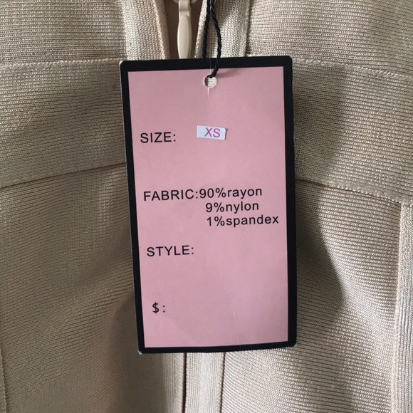 Dress - Picture 3 of 3